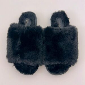 Shoedazzle Claudia Black Fuzzie Slipper Slides Size L (9-10)
